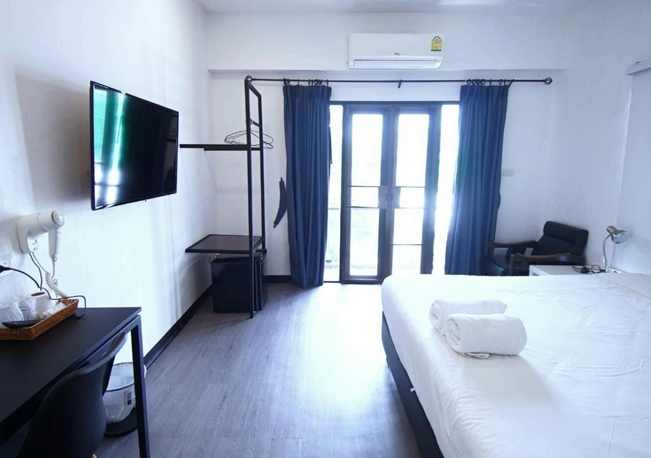 Isleep Guesthouse 치앙마이 외부 사진