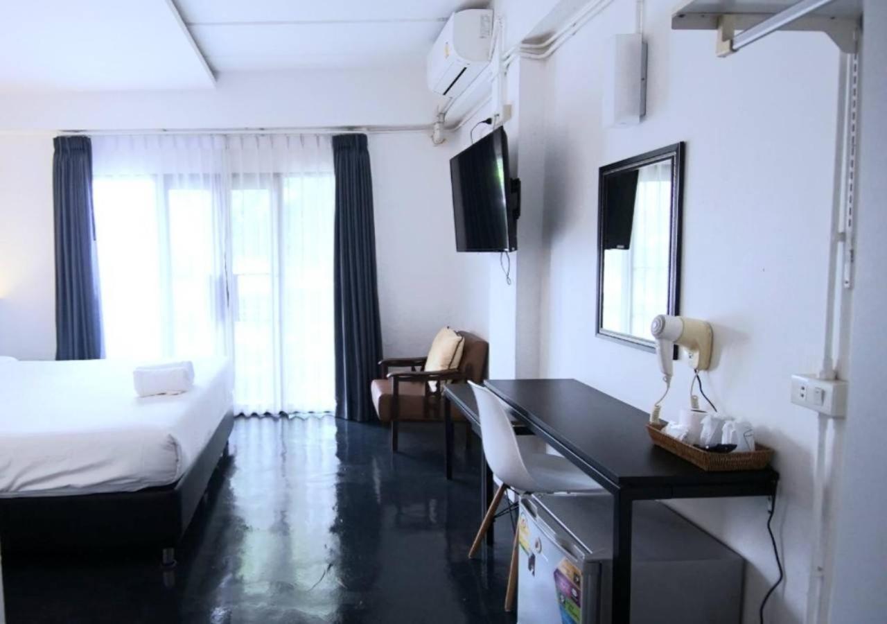 Isleep Guesthouse 치앙마이 외부 사진