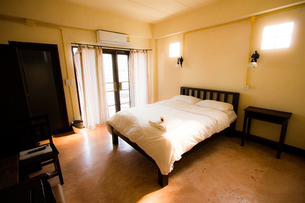 Isleep Guesthouse 치앙마이 외부 사진