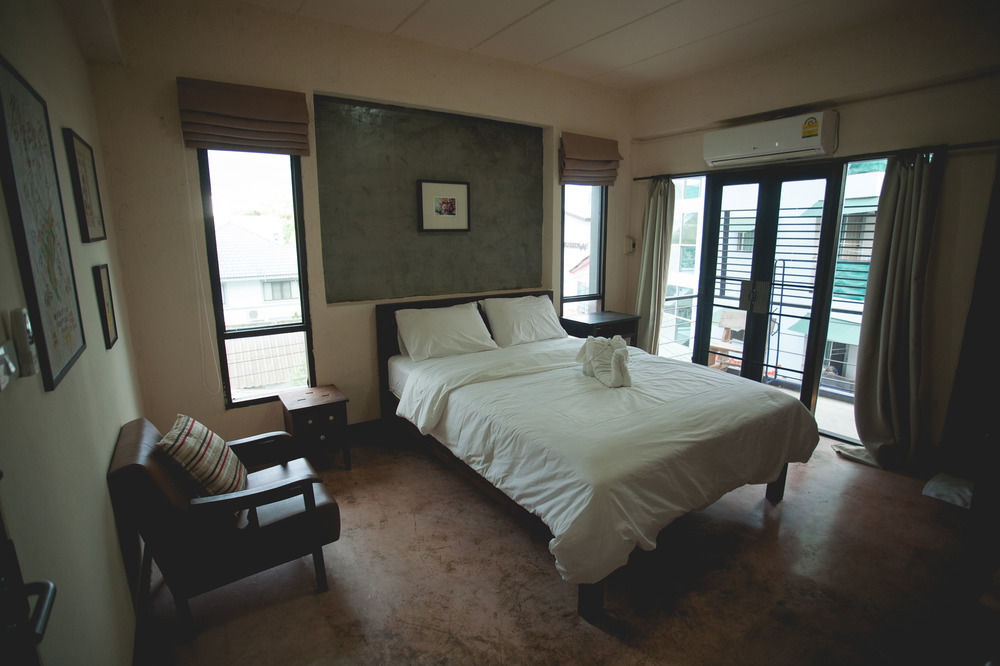 Isleep Guesthouse 치앙마이 외부 사진
