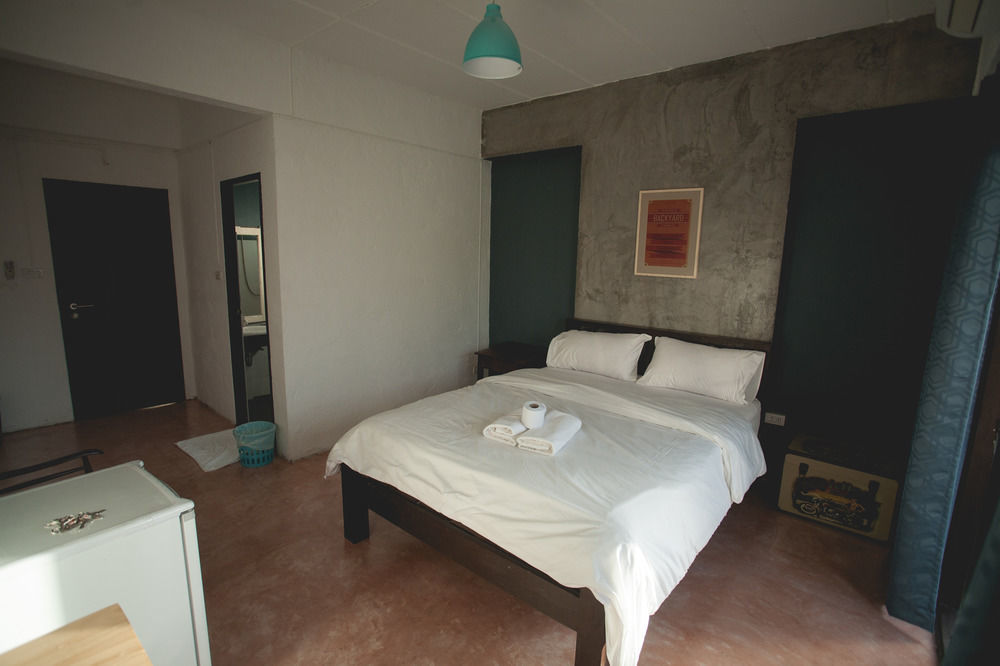 Isleep Guesthouse 치앙마이 외부 사진