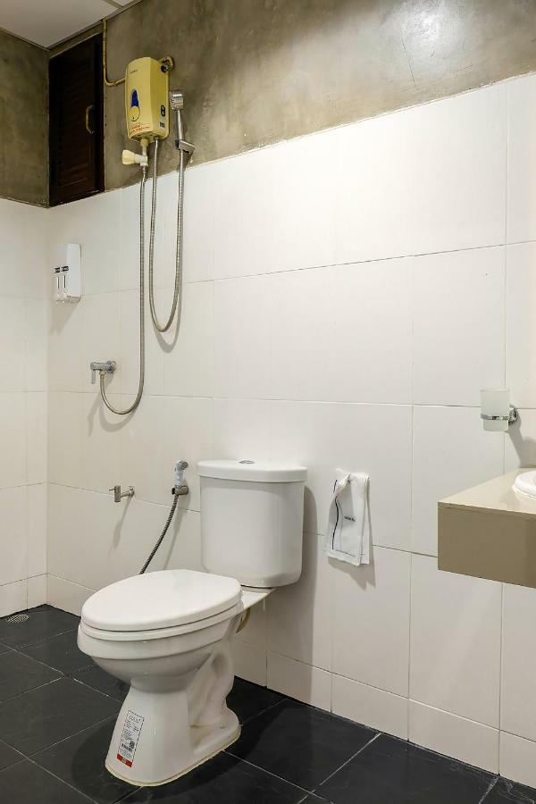 Isleep Guesthouse 치앙마이 외부 사진