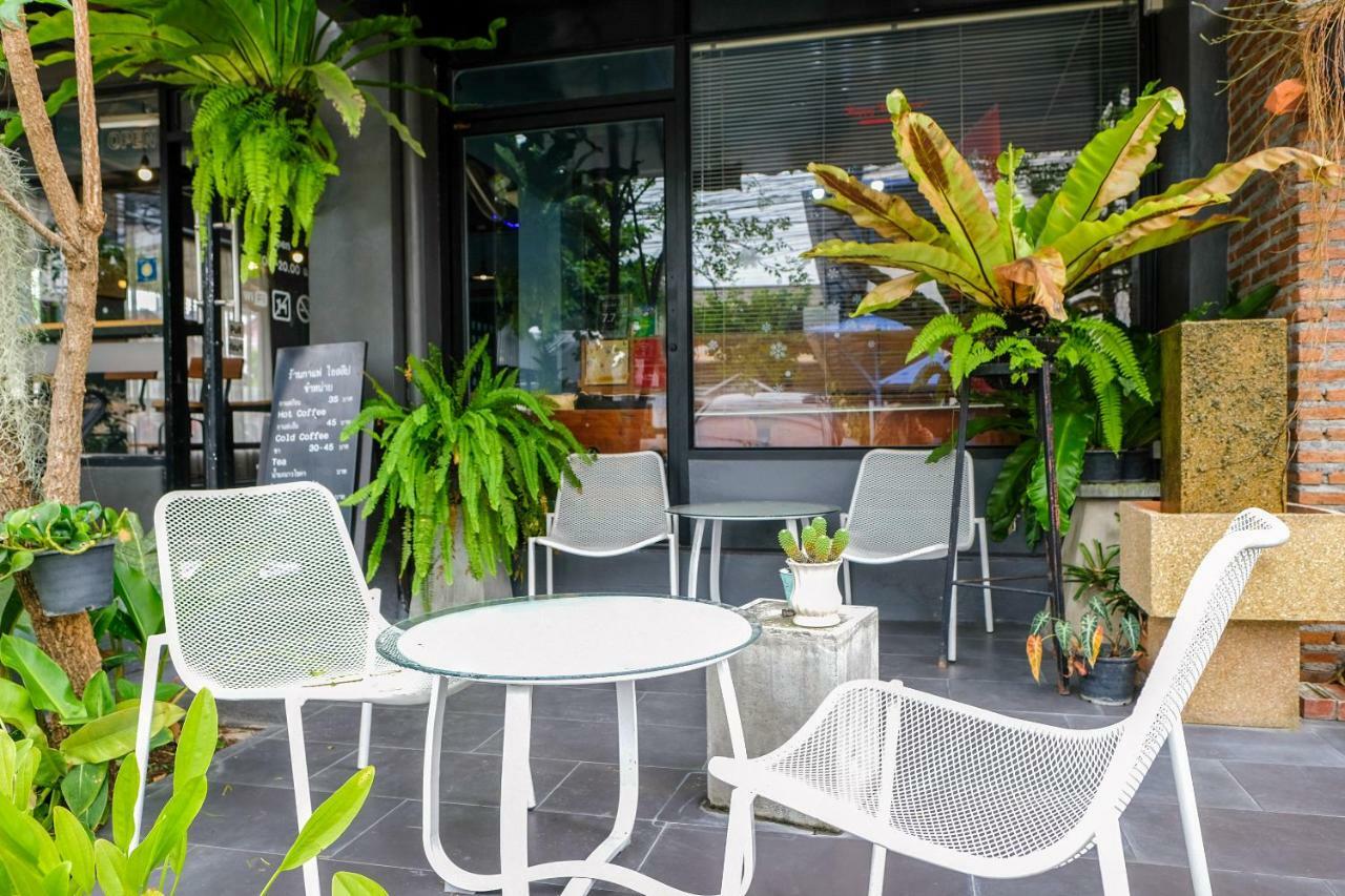 Isleep Guesthouse 치앙마이 외부 사진